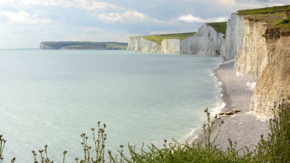 A view along the white cliffs of the Seven Sisters