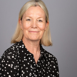 Headshot of Emma Lee-Potter, Education Consultant at The Good Schools Guide.