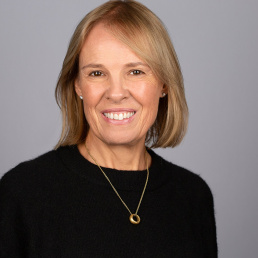 Headshot of Jane Thomas, Writer at The Good Schools Guide.