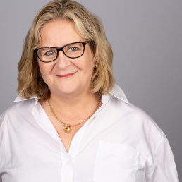 Headshot of Janita Clamp, Commissioning Editor at The Good Schools Guide.