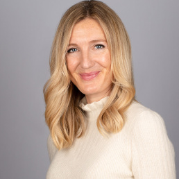 Headshot of Emi Finch, Writer at The Good Schools Guide.