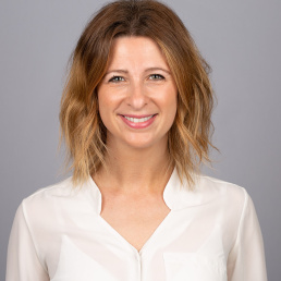 Headshot of Sophie Hennessy, Head of marketing at The Good Schools Guide.