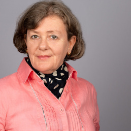 Headshot of Sophie Irwin, Education Consultant at The Good Schools Guide.