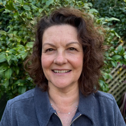 Headshot of Rachel Burnett, Ireland Writer at The Good Schools Guide.