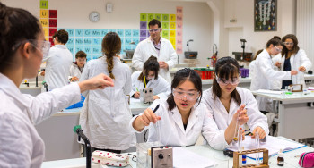 Photo of École Jeannine Manuel - Paris